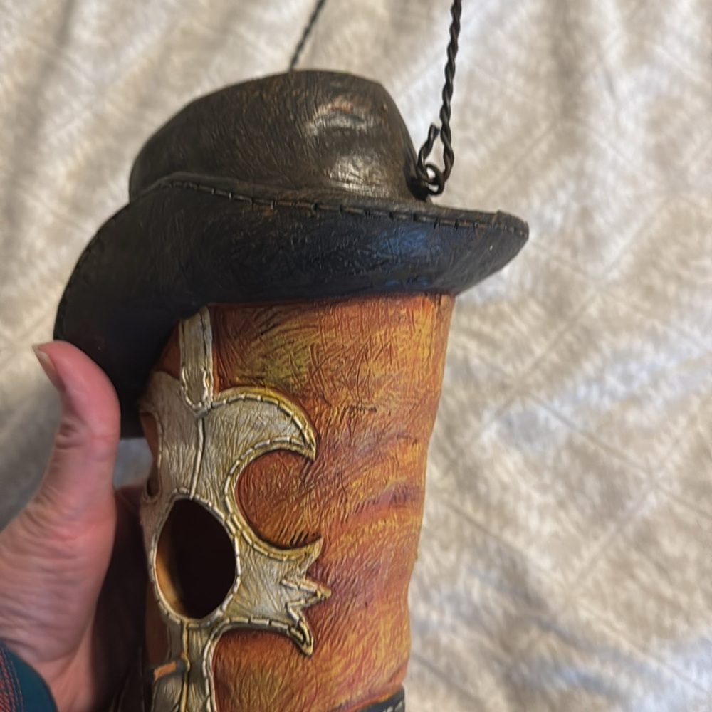 Western Boot Bird House - Picture 9 of 10